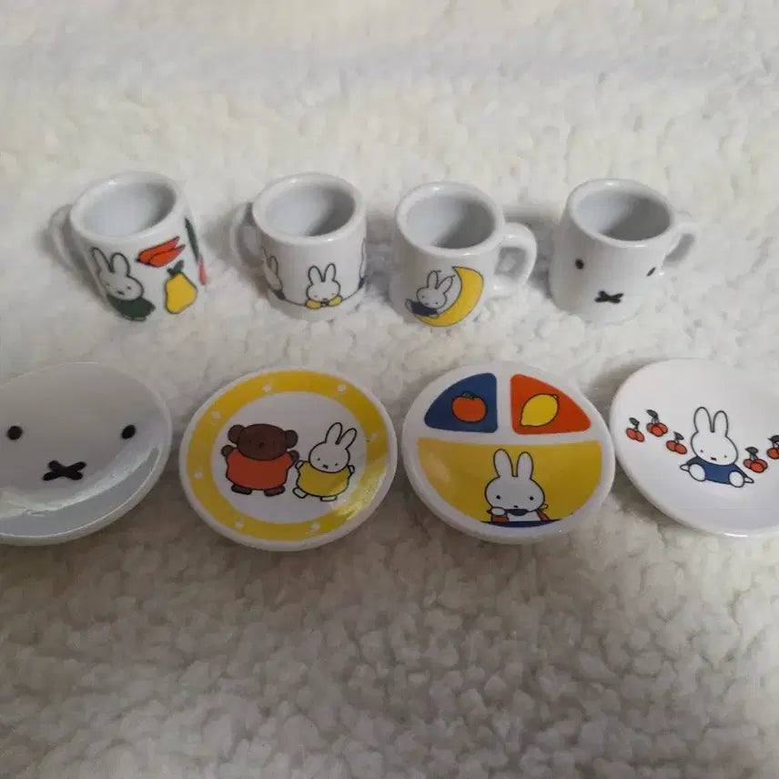 [BUNJANG] Miffy 2018 Ceramic Miniature Tableware Set / 2018 미피 도자기 식기 컬렉션 미니어쳐 세트