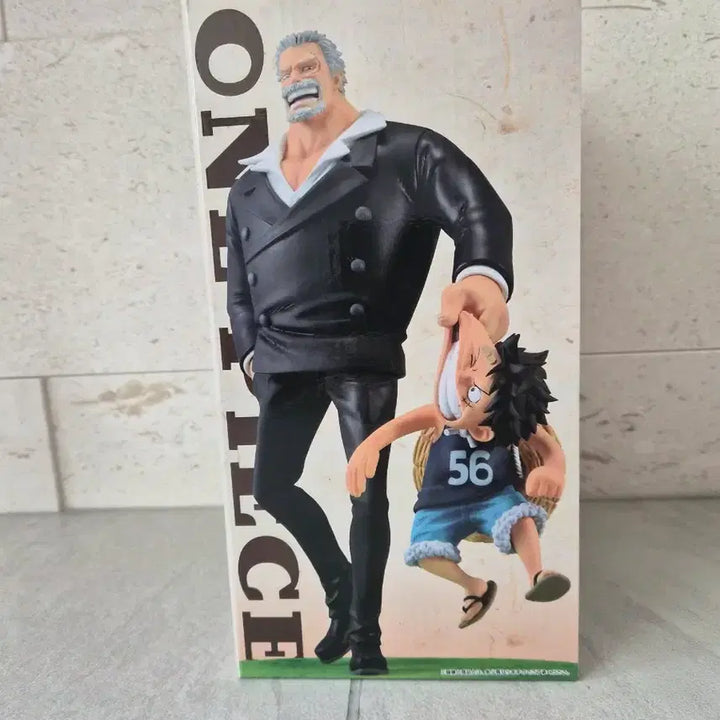 [BUNJANG] One Piece Garp &amp; Luffy B Prize Figure / 원피스 쿠지 제일복권 거프 루피 B상 미개봉 새상품