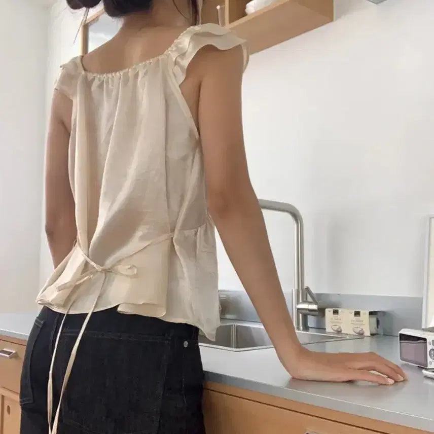 [BUNJANG] UnderB Mayvi Glow Blouse / 언더비 [Mayvi] glow 블라우스
