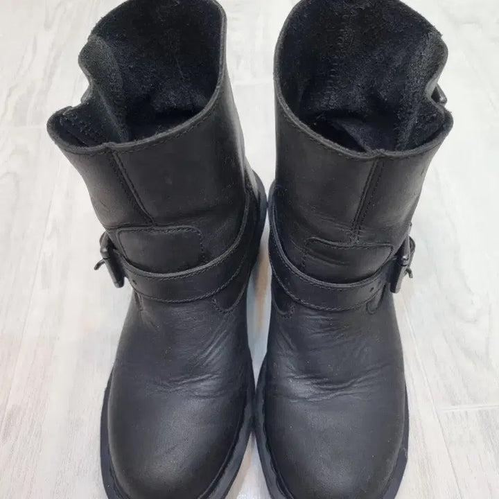 [BUNJANG] Dr. Martens Leather Engineer Boots / 250 닥터마틴 가죽 엔지니어 워커부츠