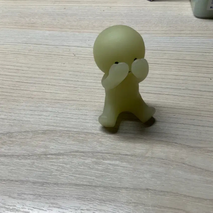 [SOLD OUT] 스미스키 팝마트 피규어 야광