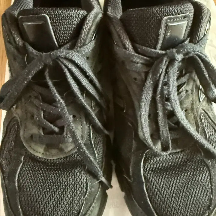 [BUNJANG] New Balance 990v4 Triple Black Sneakers / 뉴발란스 990v4 트리플블랙 270