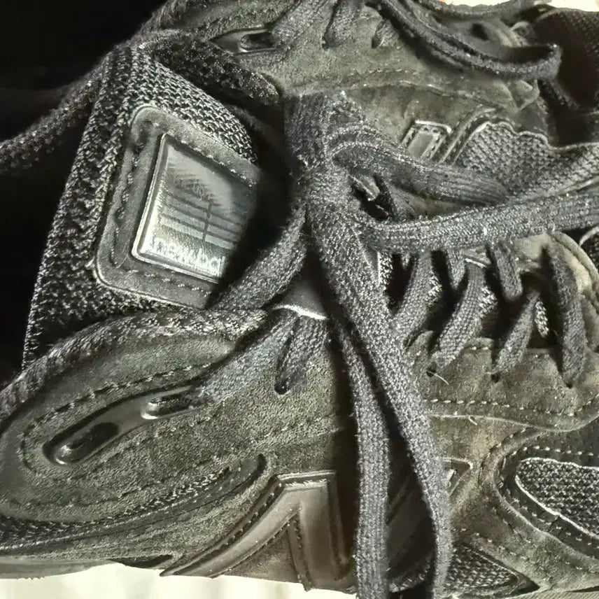 [BUNJANG] New Balance 990v4 Triple Black Sneakers / 뉴발란스 990v4 트리플블랙 270