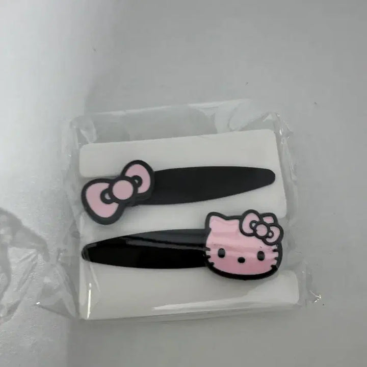 [BUNJANG] Hello Kitty Paufi Coin Purse Set / 헬로키티 파우피 동전지갑 + 머리핀 세트 + 가방 장바구니 새상품
