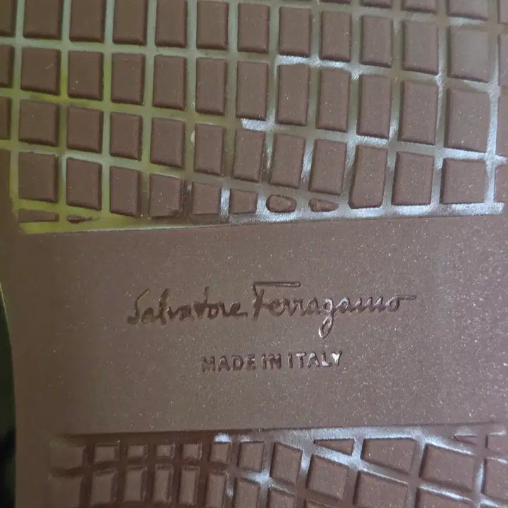 [BUNJANG] Ferragamo Men&