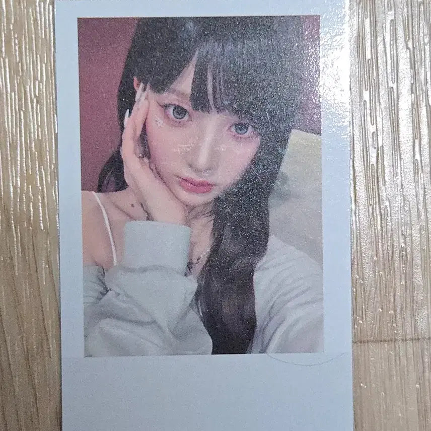 [BUNJANG] tripleS Yeonji Lucky Draw Photocard / 트리플에스 콘서트 럭키드로우 연지 포카 판매