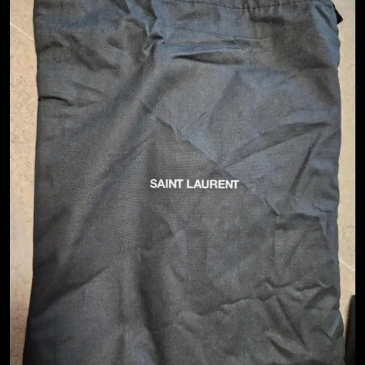 [BUNJANG] Saint Laurent Clutch Bag Black Gold / 생로랑 클러치백 블랙 금장