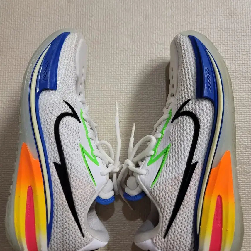 [SOLD OUT] [275] 지티컷1 화이트 아우라