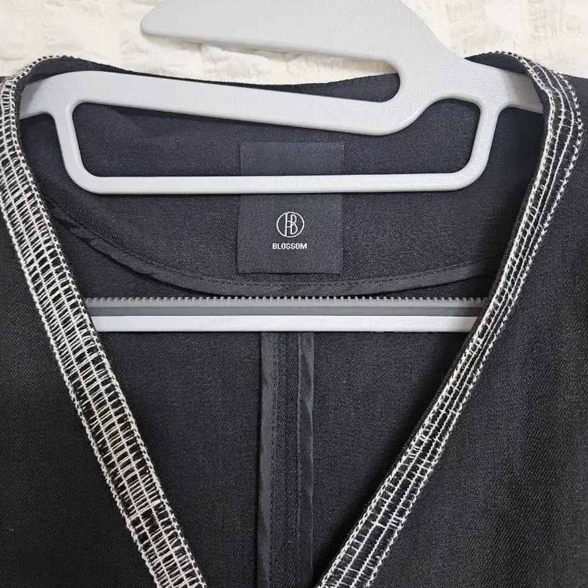 [BUNJANG] BLOSSOM Linen Blend Jacket / BLOSSOM 블로썸 린넨자켓