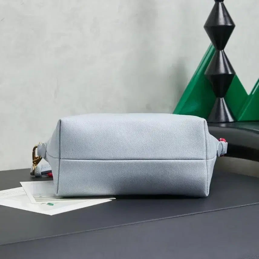 [SOLD OUT] 백화점에서 구매한 MIU MIU/토트백 여성용 블루 숄더백