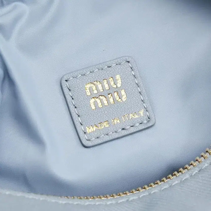 [SOLD OUT] 백화점에서 구매한 MIU MIU/토트백 여성용 블루 숄더백