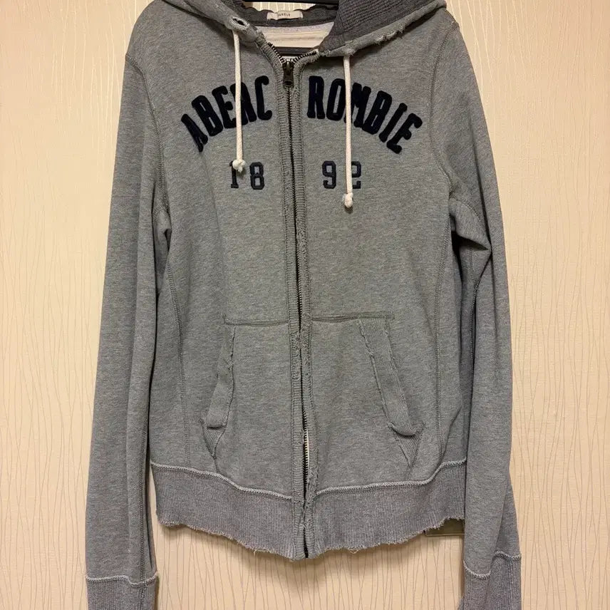 [BUNJANG] Abercrombie Grey Hooded Zip-up M Size / 아베크롬비 그레이 후드집업 M 사이즈 팔아요