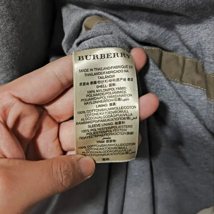 [SOLD OUT] L 버버리 나일론 스트링 후드 야상 모즈코트 카키