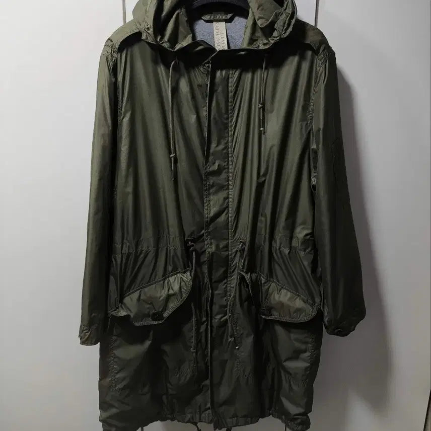 [SOLD OUT] L 버버리 나일론 스트링 후드 야상 모즈코트 카키