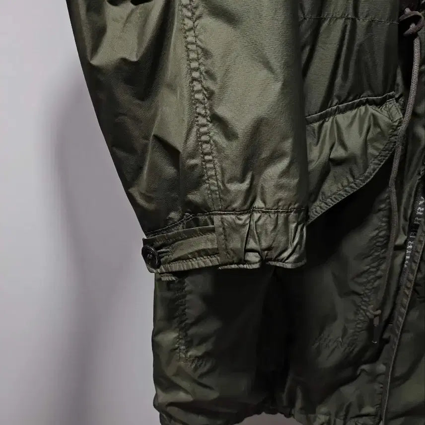 [SOLD OUT] L 버버리 나일론 스트링 후드 야상 모즈코트 카키