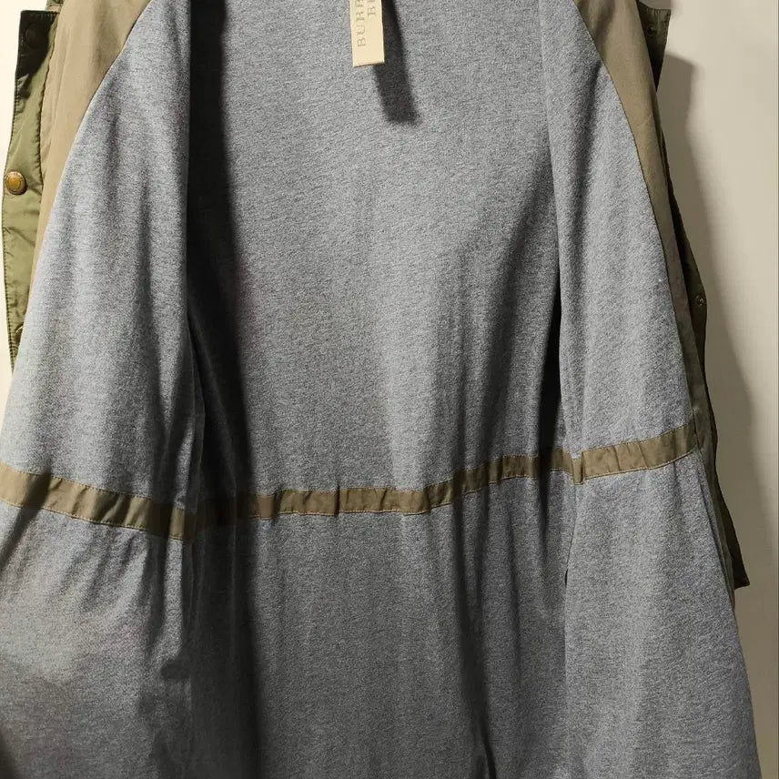 [SOLD OUT] L 버버리 나일론 스트링 후드 야상 모즈코트 카키