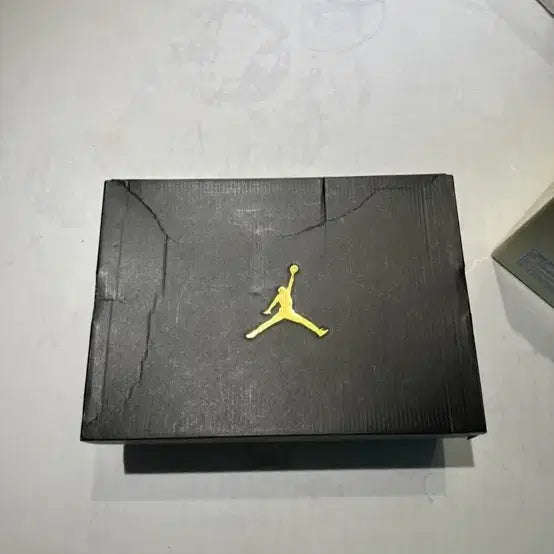 [BUNJANG] Nike Air Jordan 1 Mid Grey White / 나이키 에어 조던 1 미드 그레이 화이트