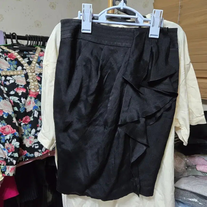 [BUNJANG] MOJO S.PHINE Black Midi Skirt / MOJO S.PHINE 블랙 스커트