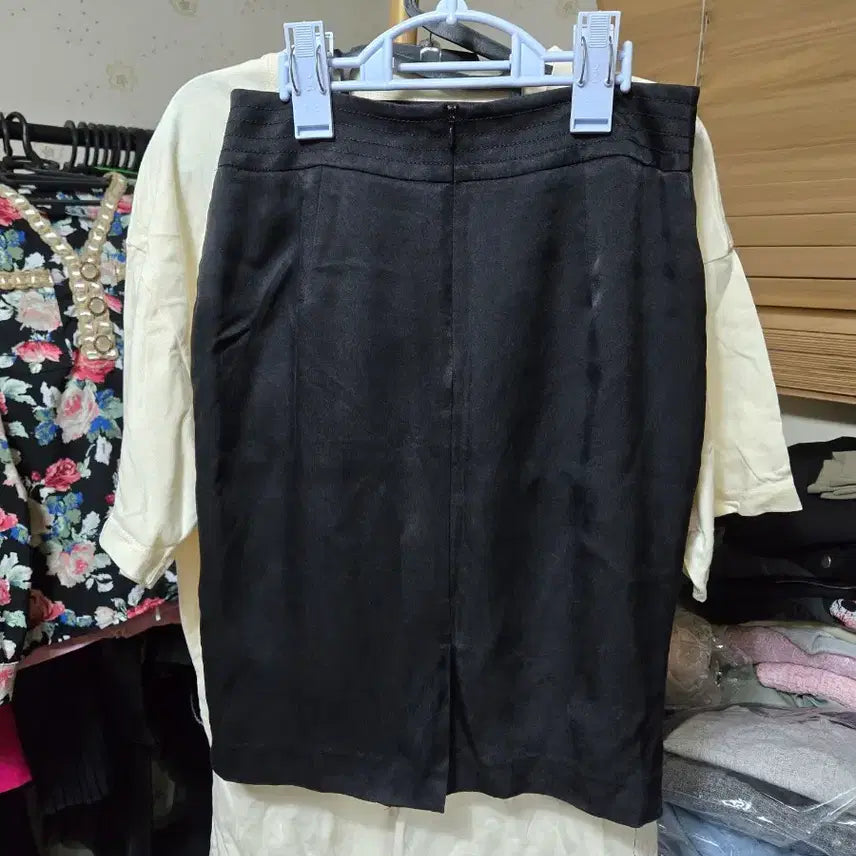 [BUNJANG] MOJO S.PHINE Black Midi Skirt / MOJO S.PHINE 블랙 스커트
