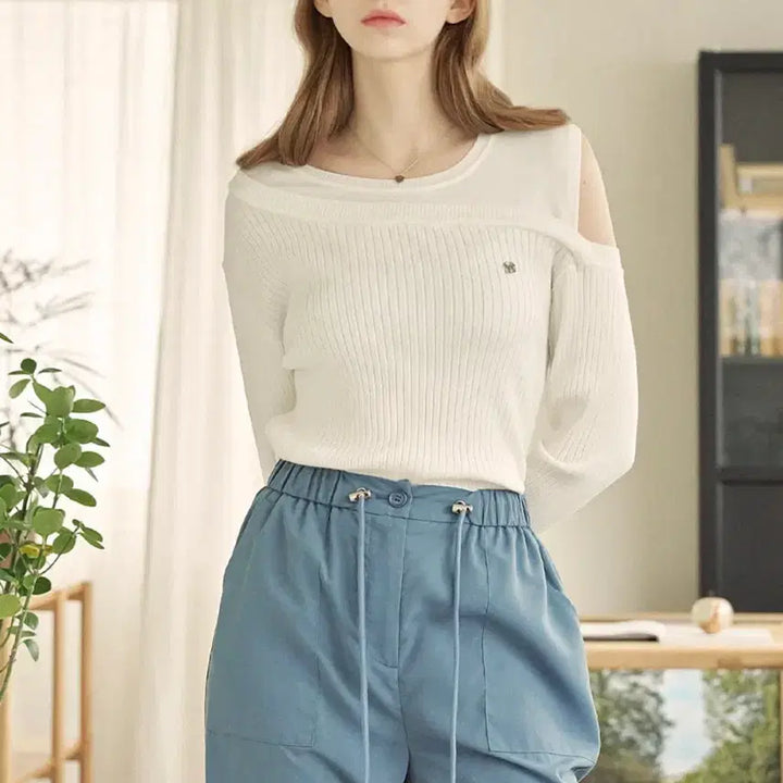 [BUNJANG] Mykene Surreal Cutting Knit Top / 미케네 써리얼 커팅 니트