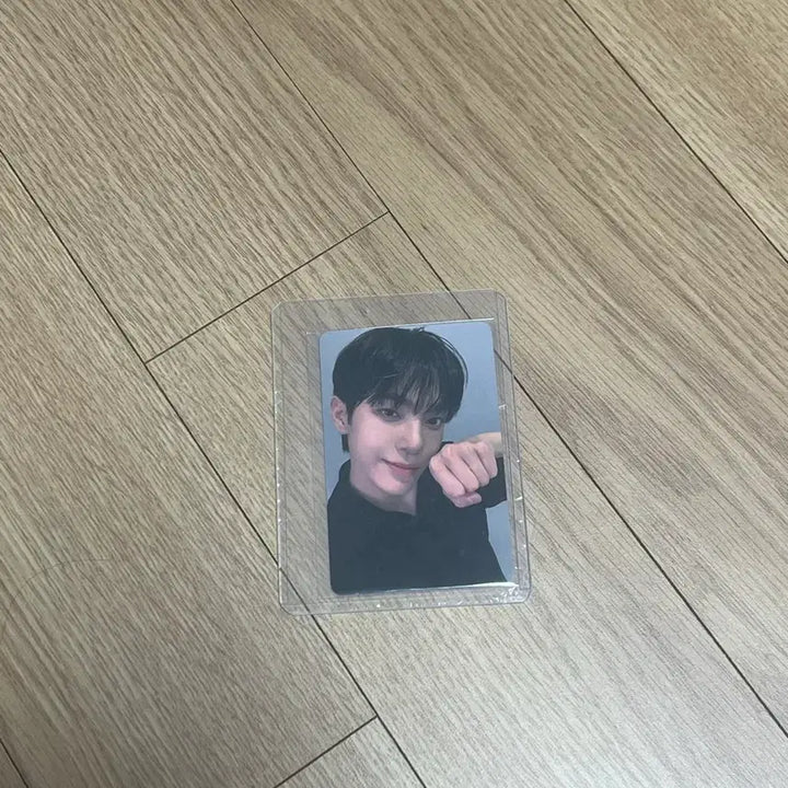 [BUNJANG] TUNEXT Park Donggyu Bo2Poca Photocard / 튜넥스 박동규 보2플 포카 양도