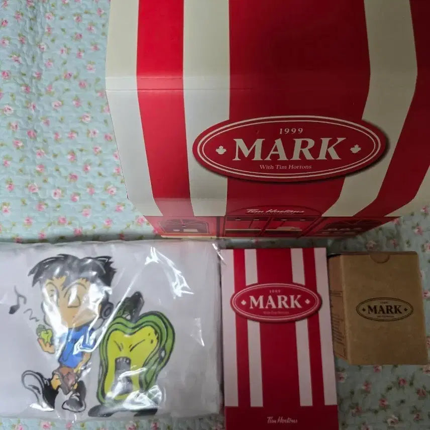 [BUNJANG] Mark Team Hoton Box Set / 마크 솔로 굿즈 팀홀튼 박스 미사옹