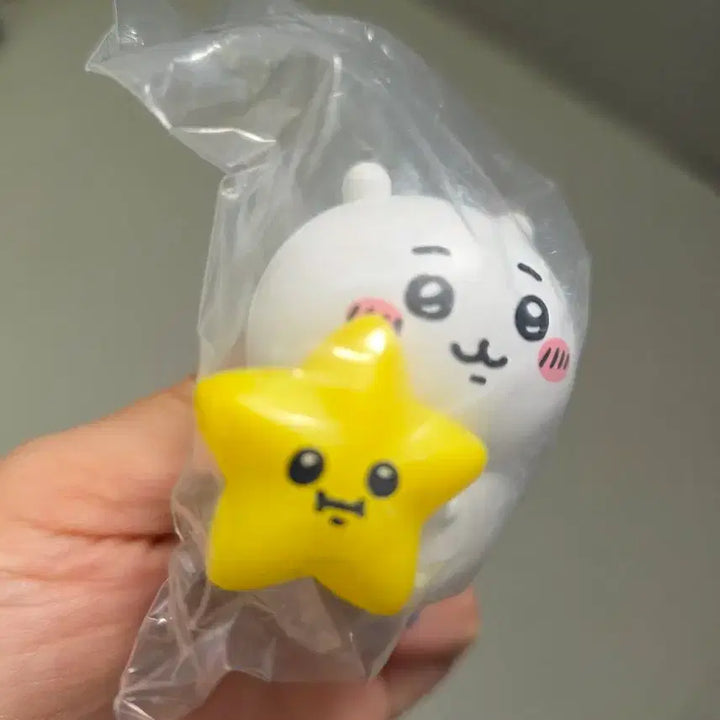 [BUNJANG] Chiikawa Starry Night Gacha Light Figure Capsule Toy / (무료배송) 치이카와 별과함께 가챠 라이트 피규어캡슐토이