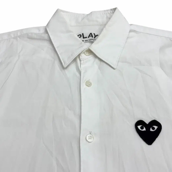 [SOLD OUT] 꼼데가르송 블랙 하트 와펜 화이트 셔츠 S