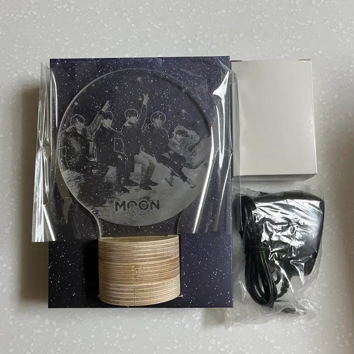 [BUNJANG] Day6 Moonrise Mood Lamp / 데이식스 문라이즈 무드등