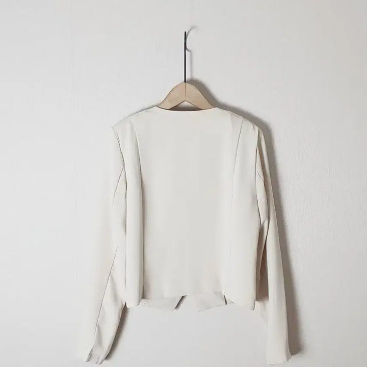 [BUNJANG] V-Neck Jacket Blouse / (새) 은장 브이넥 자켓 블라우스