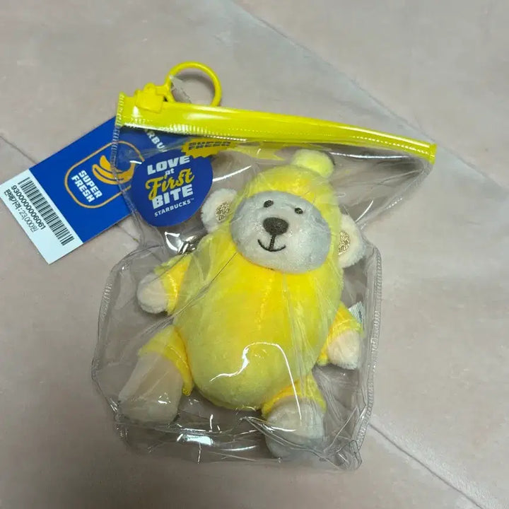 [BUNJANG] Starbucks Grocery Market Banana Bearista Keychain / 스타벅스 그로서리마켓 바나나 베어리스타 키체인(키링) 새상품