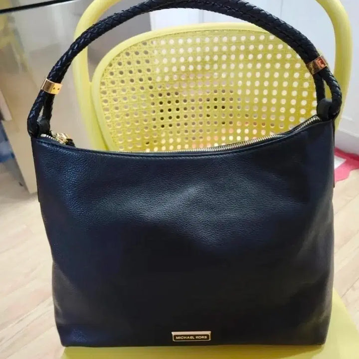 [BUNJANG] Michael Kors Black Leather Shoulder Bag / 마이클 코어스 블랙 가죽 숄더백(새상품)