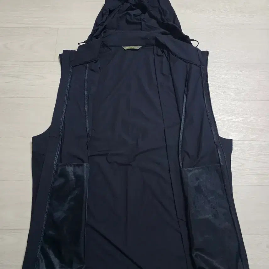 [BUNJANG] Mountia Functional Vest 105 Size / 마운티아 기능성 조끼 베스트 105사이즈