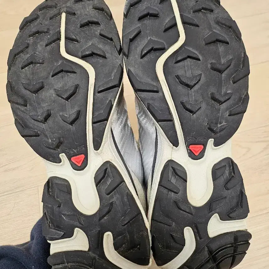[SOLD OUT] 살로몬 XT-4 ADV 실버 메탈릭 X 265 상태최상