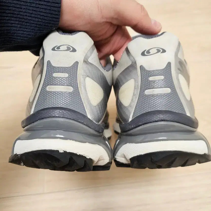 [SOLD OUT] 살로몬 XT-4 ADV 실버 메탈릭 X 265 상태최상