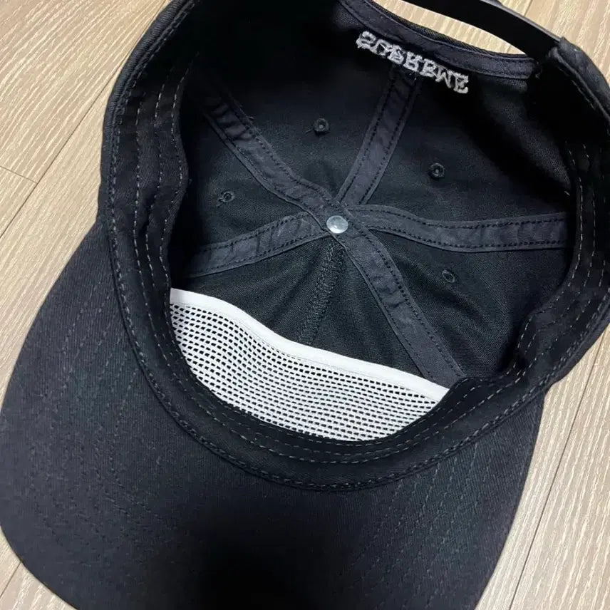 [BUNJANG] Supreme Maria Black Ball Cap / 슈프림 마리아 블랙 볼캡
