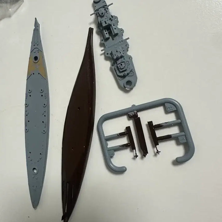 [BUNJANG] Flyhawk 1/2000 Bismarck Model Kit / Flyhawk 1/2000 비스마르크