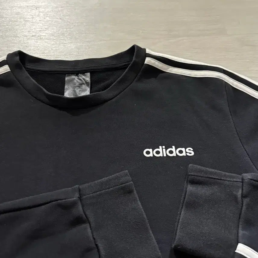 [BUNJANG] Adidas Sweatshirt XL / 아디다스 맨투맨 XL