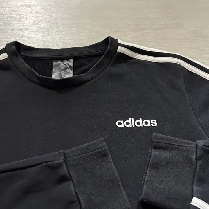 [BUNJANG] Adidas Sweatshirt XL / 아디다스 맨투맨 XL