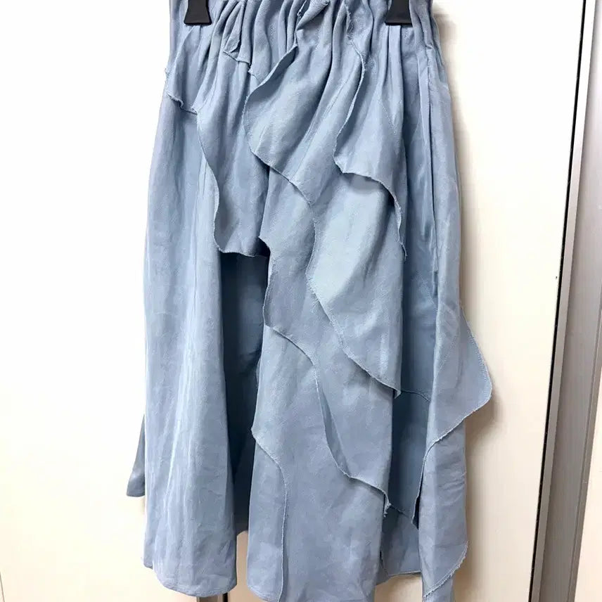 [BUNJANG] COS Ruffle Banding Skirt Linen Blend Midi Skirt / COS코스 러플 밴딩스커트 린넨혼방 하늘색프릴캉캉블루치마레이어드A라인미디