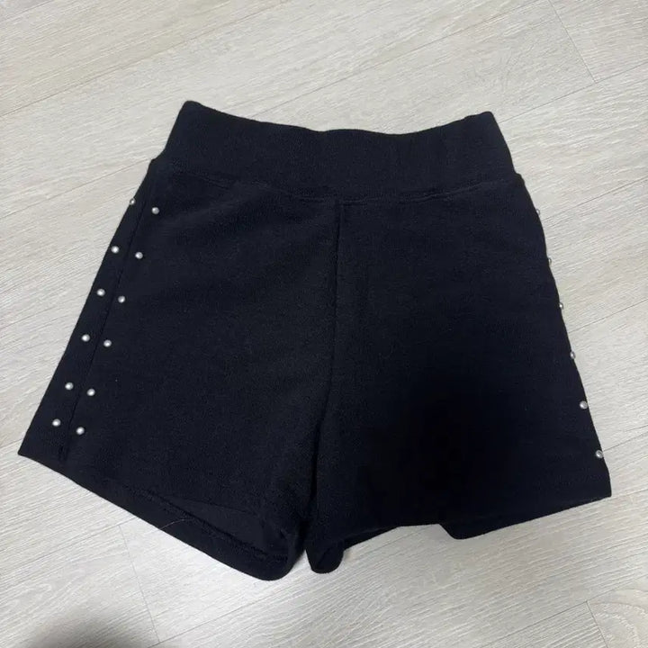 [BUNJANG] XERIF Studded Knit Black Shorts / XERIF 스터드 니트 블랙 숏팬츠