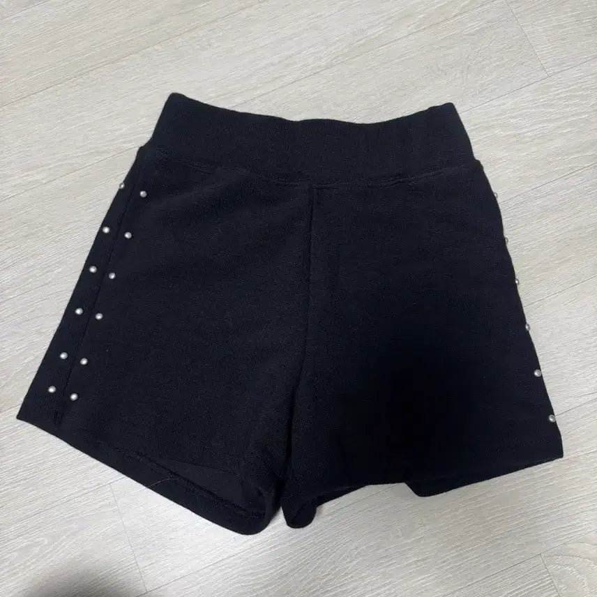 [BUNJANG] XERIF Studded Knit Black Shorts / XERIF 스터드 니트 블랙 숏팬츠