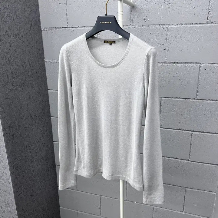 [BUNJANG] Loro Piana Cashmere U-Neck Long Sleeve Knit (Size 42) / [ 정품 ] 로로피아나 캐시미어 유넥 긴팔 니트 42size