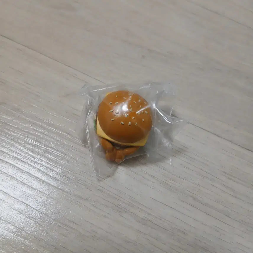 [BUNJANG] Bandai "Hamburger No Keibun" Vol. 2 Gacha Figure - Cheeseburger / 반다이 언제오려나 마치보우케 햄버거의 경우 2탄 가챠 피규어 마치보케