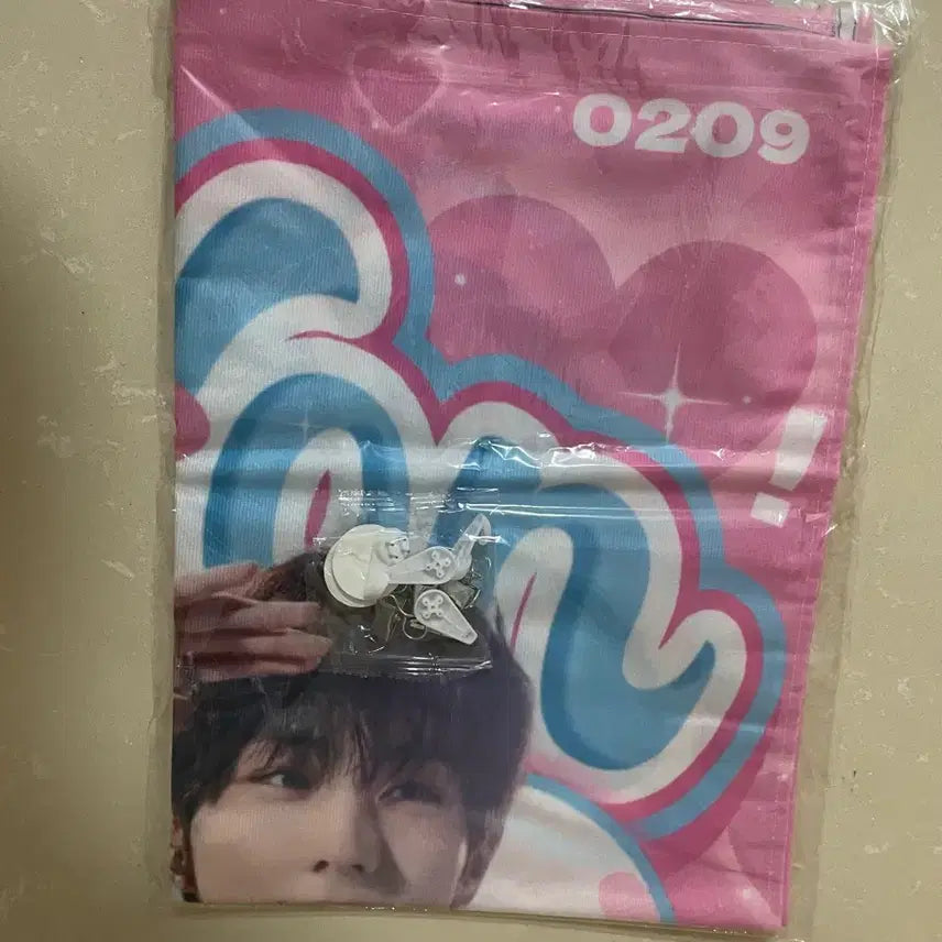[BUNJANG] ENHYPEN Jungwon Fabric Poster / 엔하이픈 JUNGWON 양정원 패브릭 포스터 ChinaBar