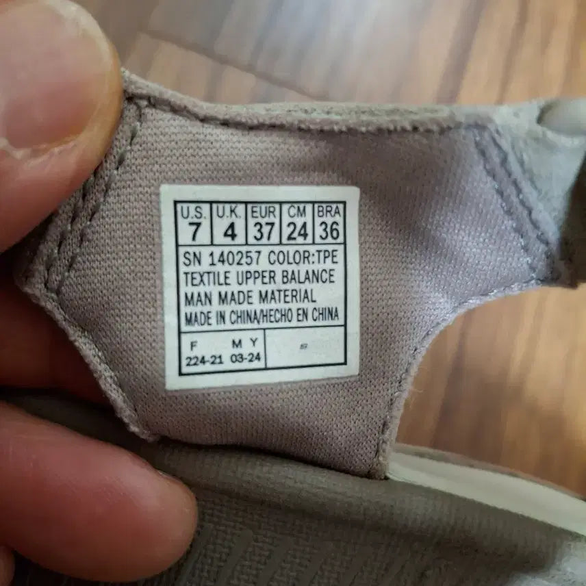 [SOLD OUT] 스케쳐스 고워크 아치핏 샌들  베이지  240~245
