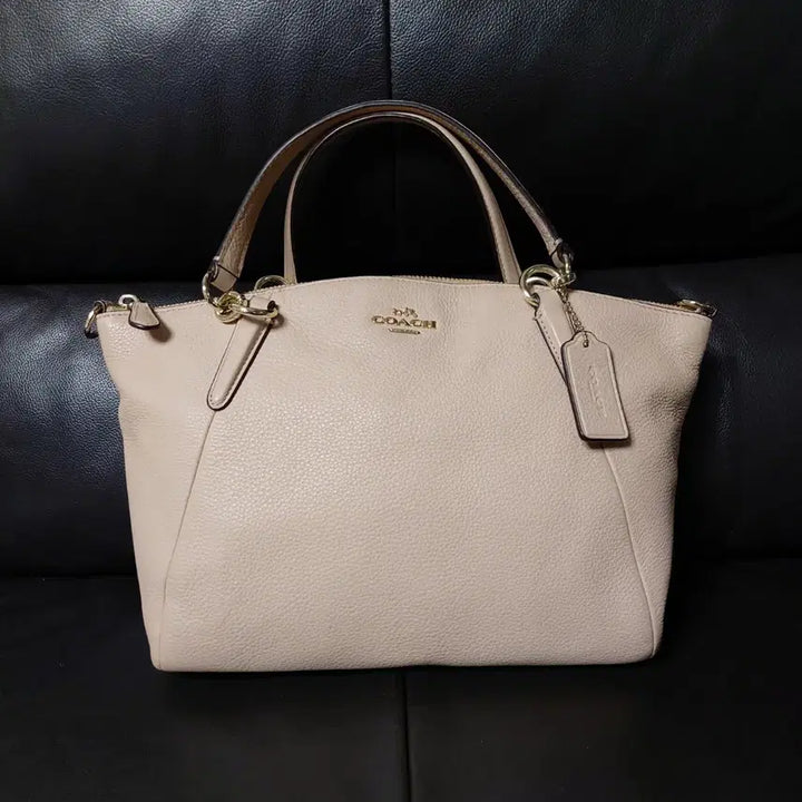 [SOLD OUT] 코치 스몰 켈시 사첼(Small Kelsey Satchel)백