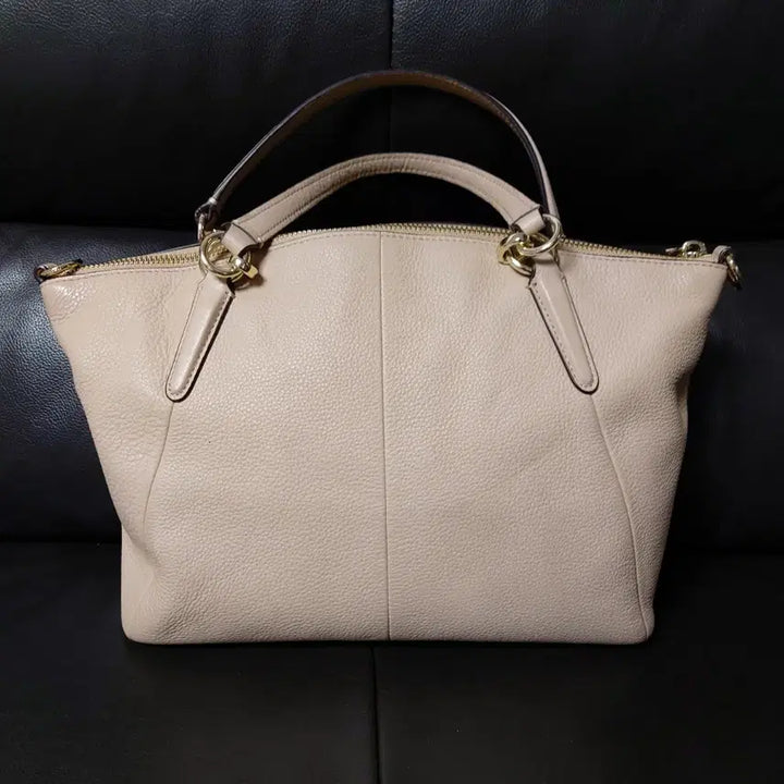 [SOLD OUT] 코치 스몰 켈시 사첼(Small Kelsey Satchel)백
