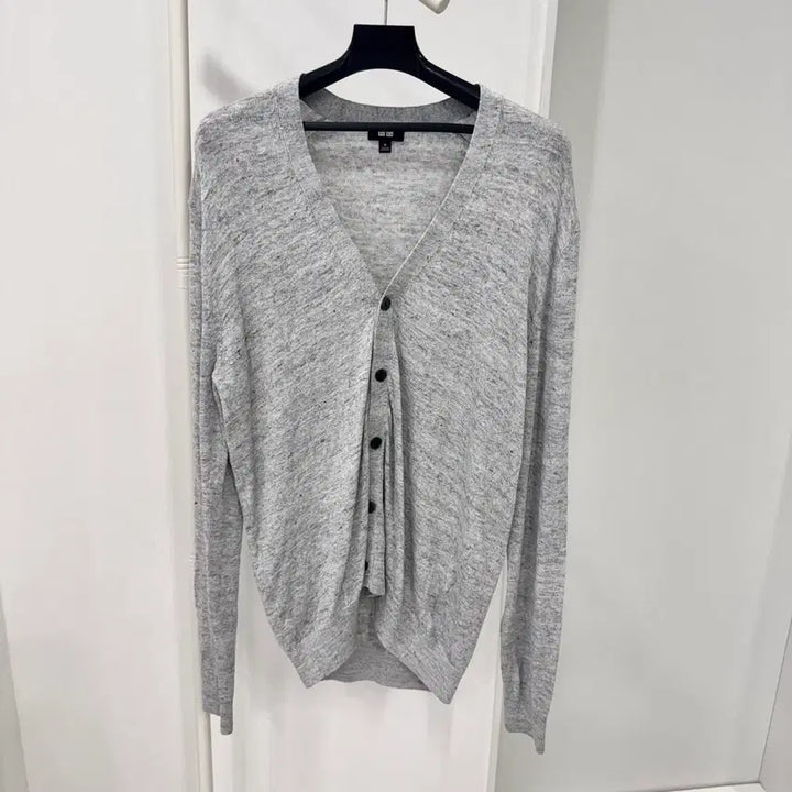 [BUNJANG] Uniqlo Linen V-Neck Cardigan / 유니클로 린넨 브이넥 가디건