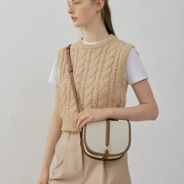 [BUNJANG] Polneua Classic Logo Pouch Bag Canvas Shoulder Bag / [새상품] 폴뉴아 클래식 로고 포쉬백 캔버스